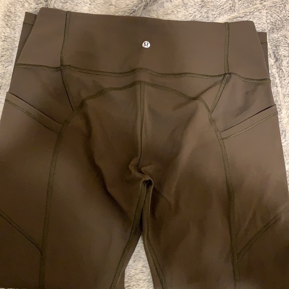 NWOT Lululemon leggings - Picture 4 of 5